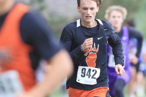 LCC runners qualify for State meet